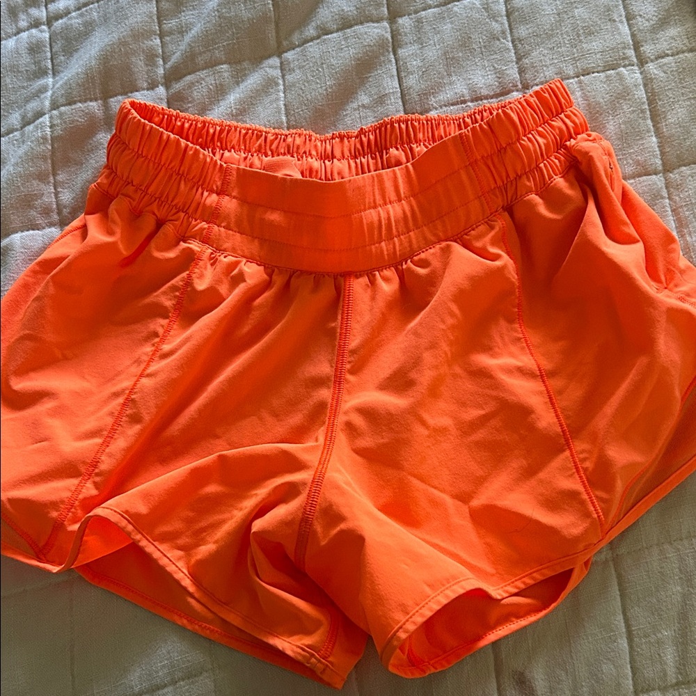 Lululemon Hotty Hot Low Rise 4” Shorts